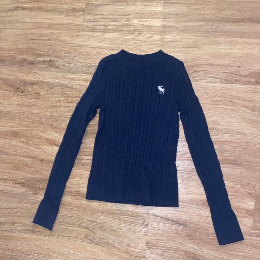 Abercrombie & Fitch women’s blue sweater